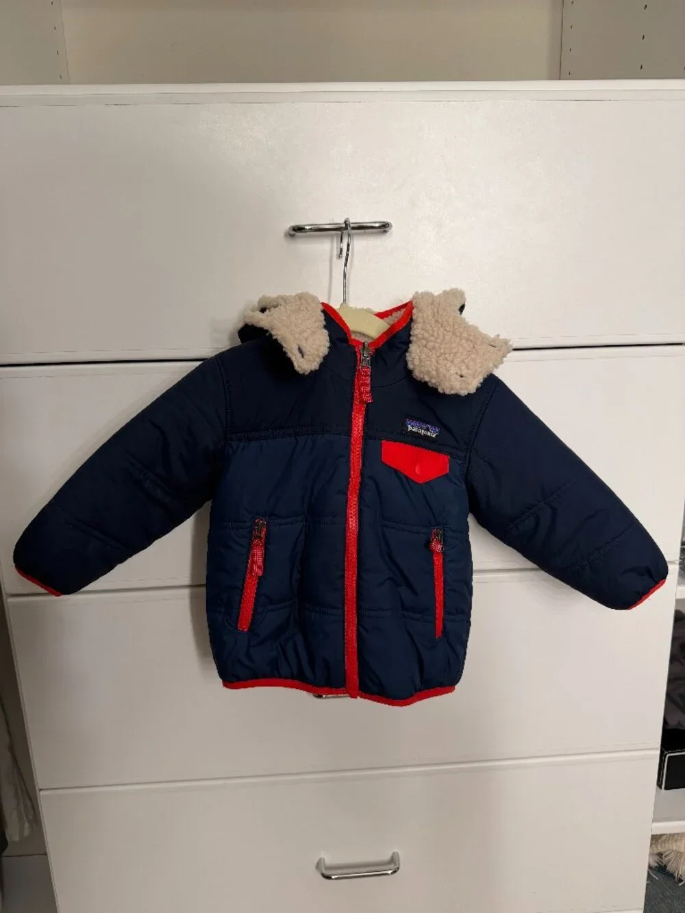 Patagonia Baby Reversible Tribbles Hooded Jacket Navy Red, Size 12 - 18M